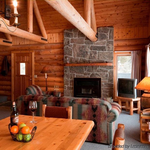 320 Guest Ranch Villa Gallatin Gateway Room photo