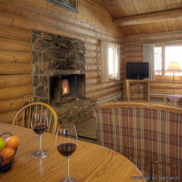 320 Guest Ranch Villa Gallatin Gateway Room photo