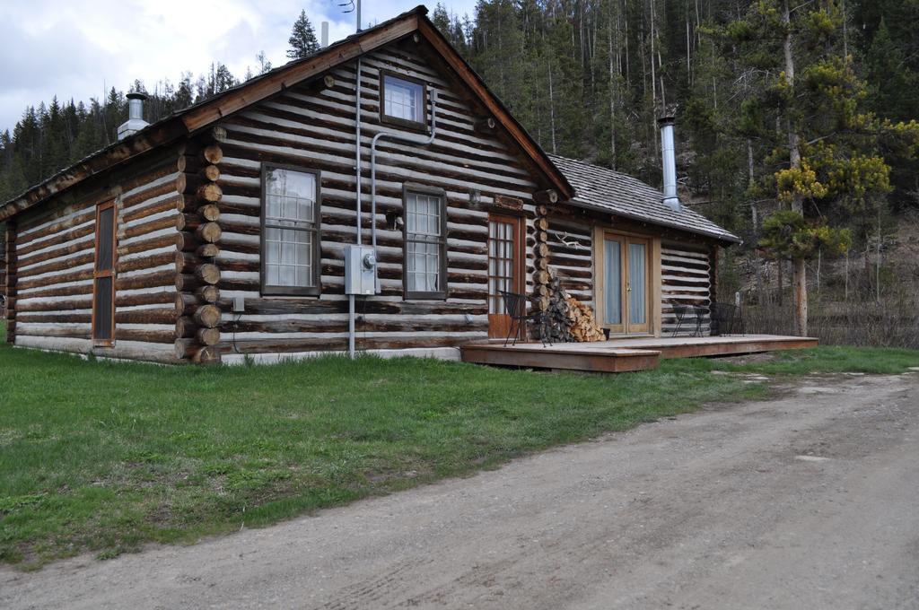 320 Guest Ranch Villa Gallatin Gateway Exterior photo